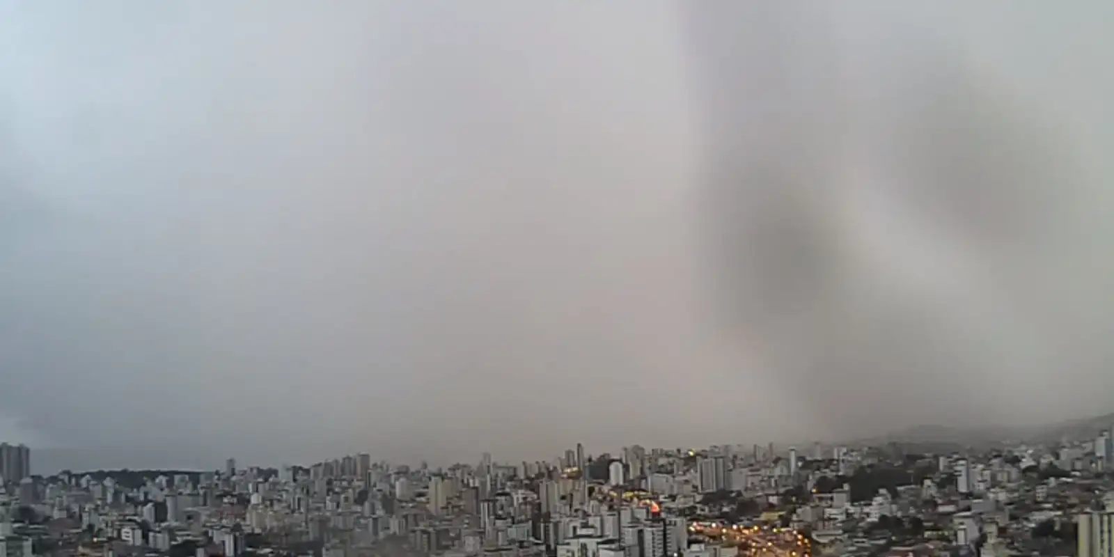 minas-gerais-tem-alerta-de-perigo-para-tempestades-e-rajadas-de-vento