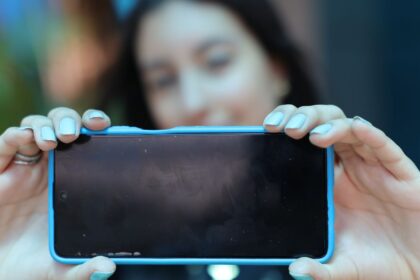 espanha-vai-proibir-acesso-as-redes-sociais-para-menores-de-16-anos