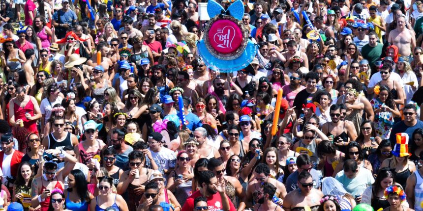 ministerio-publico-de-sp-vai-investigar-superlotacao-em-blocos-de-rua