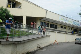 seis-pessoas-sao-mortas-em-tiroteio-em-bar-em-nova-iguacu,-no-rio