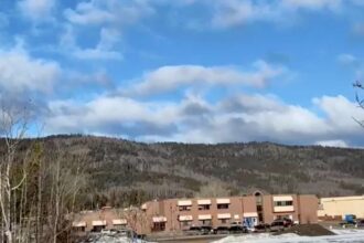 ataque-a-tiros-em-escola-no-canada-deixa-10-mortos