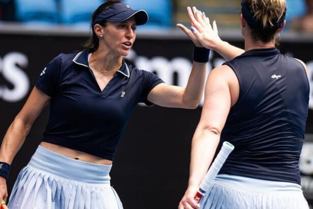 dupla-de-stefani-vence-2o-jogo-e-vai-as-quartas-do-wta-1000-de-doha