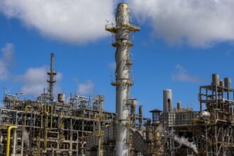 camara-aprova-reducao-de-tributos-para-industria-quimica