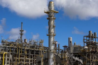 camara-aprova-reducao-de-tributos-para-industria-quimica