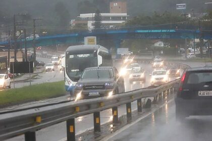 sc-tem-alerta-vermelho-para-alagamentos-e-deslizamentos-na-capital