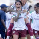 com-gol-no-fim,-fluminense-bate-vitoria-pelo-brasileirao-feminino