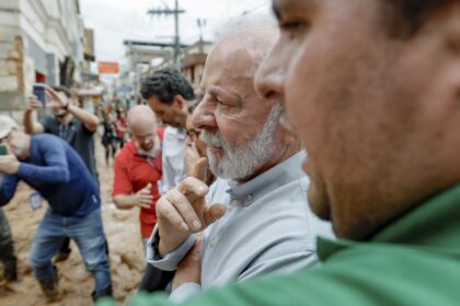 perdas-materiais-serao-recuperadas,-diz-lula-em-visita-a-minas-gerais