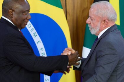 lula-cita-preocupacao-com-conflito-no-ira-e-fala-em-ampliar-defesa