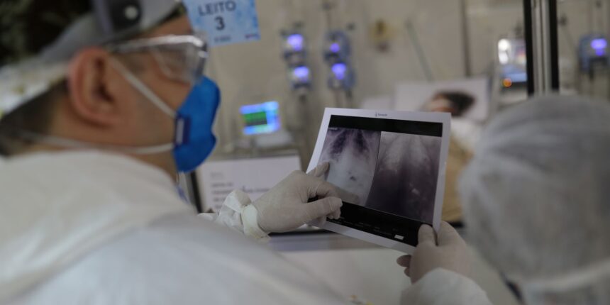 broncopneumonia:-entenda-quadro-que-causou-internacao-de-bolsonaro