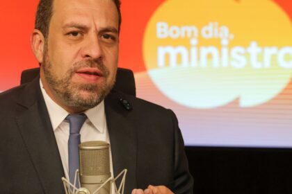 boulos-sobre-6×1:-se-houver-demora,-governo-envia-projeto-com-urgencia
