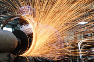 pouco-mais-da-metade-das-industrias-planeja-investir-em-2026