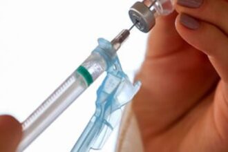 vacina-da-herpes-zoster-e-segura-para-pacientes-reumaticos,-diz-estudo