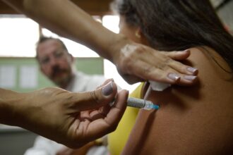 vacinacao-contra-hpv-avanca,-mas-mortes-ainda-preocupam