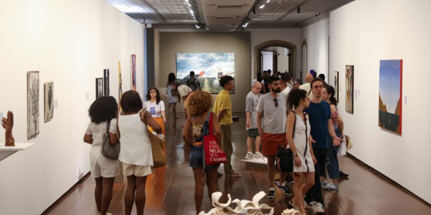 rio:-palacio-sede-do-imperio-recebe-exposicao-de-mais-de-100-artistas