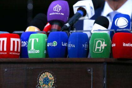 jornalista-nao-tem-o-que-comemorar-em-seu-dia,-diz-presidente-da-fenaj