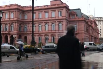 milei-proibe-acesso-de-jornalistas-a-casa-rosada:-ataque-a-imprensa