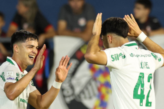 palmeiras-derrota-bragantino-para-manter-lideranca-no-brasileiro