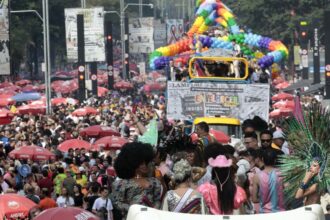 pl-que-veta-crianca-em-evento-lgbtqia+-e-inconstitucional,-diz-jurista