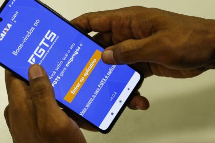 caixa-antecipa-saque-aniversario-do-fgts-para-demitidos