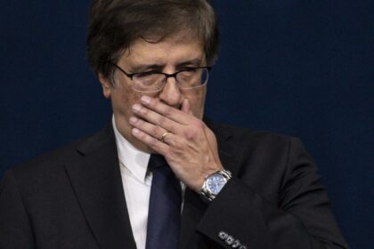 gonet-diz-que-nao-ve-falta-grave-no-caso-da-arma-de-bolsonaro